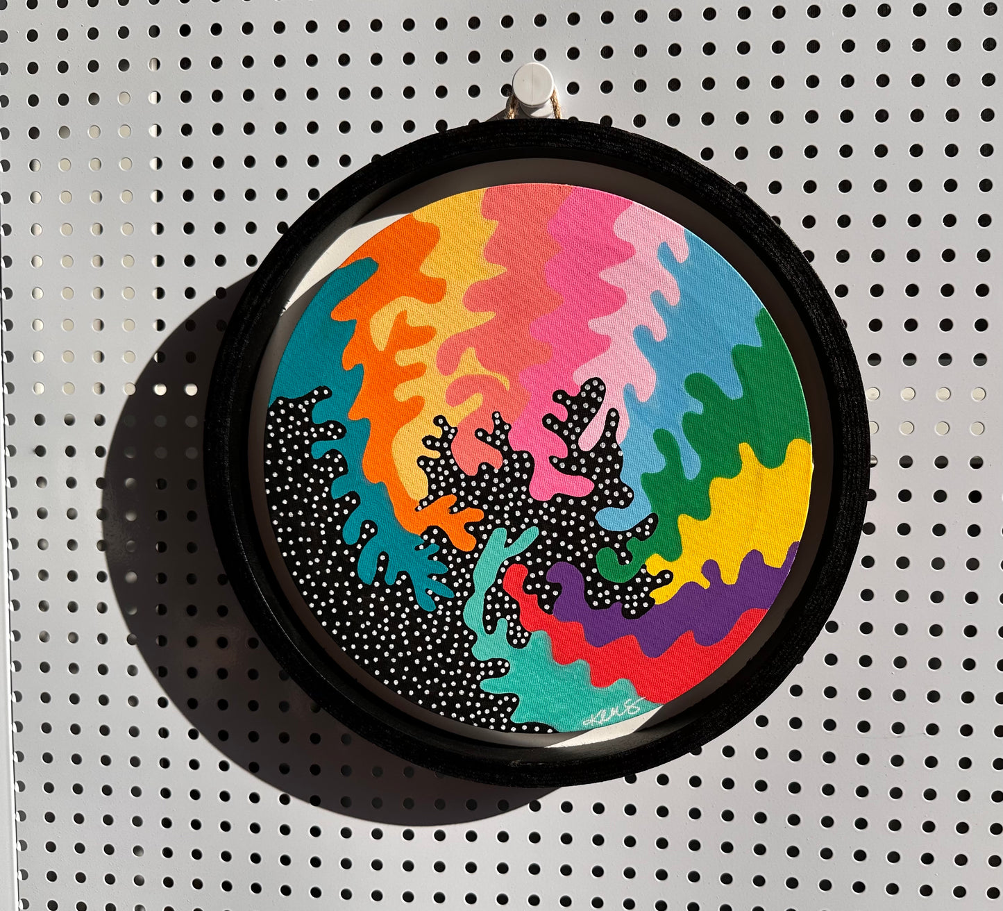 ! 10” Circle Canvas -- Oct25-03 !