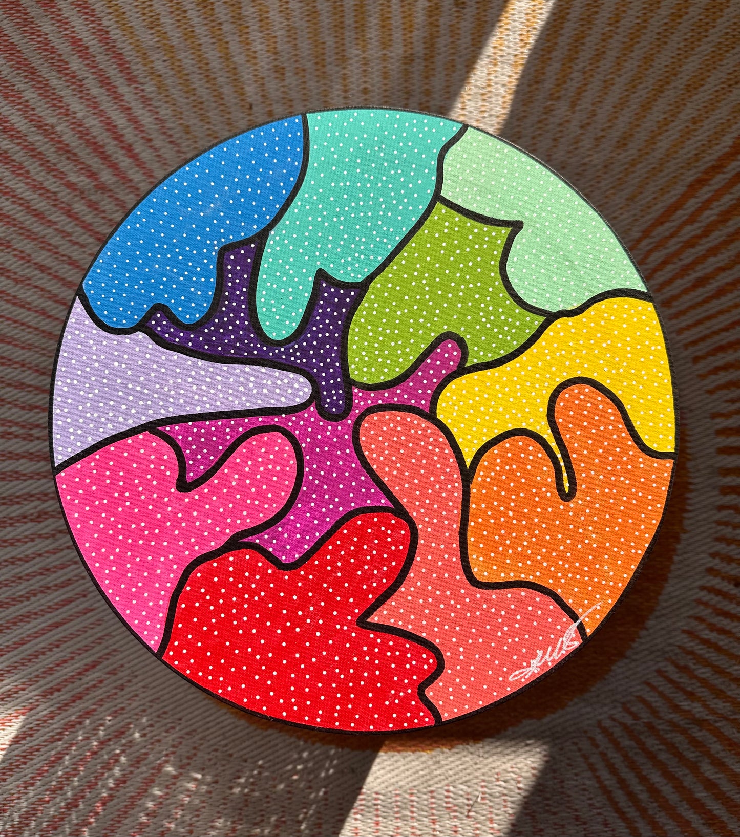 ! 15” Circle Canvas -- Oct25-01 !