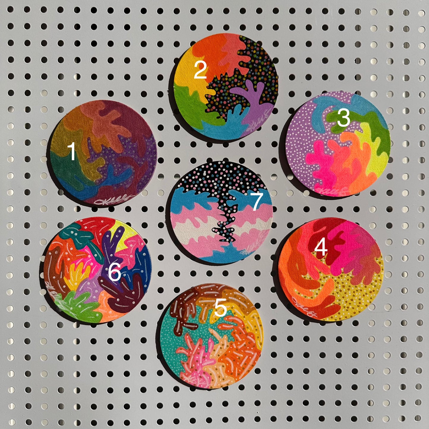 ! Circle Magnets (4") !